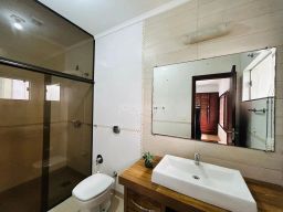 https://img.olx.com.br/thumbs256x256/33/332589635686707.jpg
