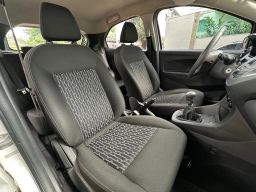 https://img.olx.com.br/thumbs256x256/33/332608880053284.jpg