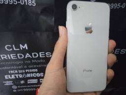 Título do anúncio: iPhone 8 semi-novo impecável Vitrine 