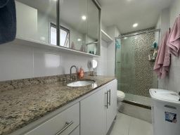 https://img.olx.com.br/thumbs256x256/33/334580398524874.jpg