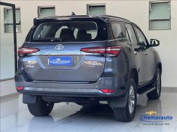 https://img.olx.com.br/thumbs256x256/33/335623403206467.jpg