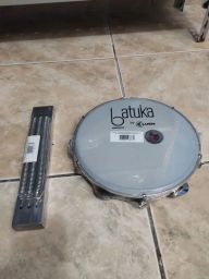 https://img.olx.com.br/thumbs256x256/33/336462771833131.jpg