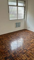 https://img.olx.com.br/thumbs256x256/33/337563405837497.jpg
