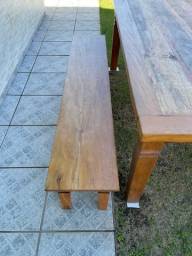 Título do anúncio: Vendo mesa madeira maciça
