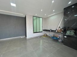 https://img.olx.com.br/thumbs256x256/34/341697437711289.jpg