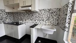https://img.olx.com.br/thumbs256x256/34/343535400399587.jpg