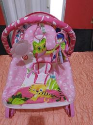 Título do anúncio: Cadeira de descanso corujinha e Andador Infantil Tutti Baby
