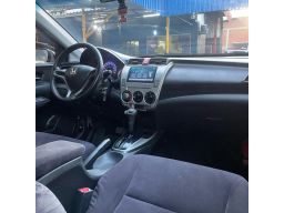 https://img.olx.com.br/thumbs256x256/34/347581751273908.jpg