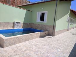 Título do anúncio: Casa com piscina lado pista em Itanhaém