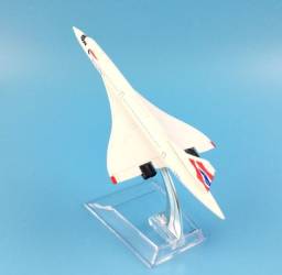 Título do anúncio: Miniatura Avião Metal British Airways Concorde 16cm