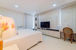 https://img.olx.com.br/thumbs256x256/35/351562042842559.jpg