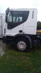 Título do anúncio: Vendo caçamba Iveco 240e25 truck 