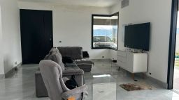 https://img.olx.com.br/thumbs256x256/35/353660318863383.jpg