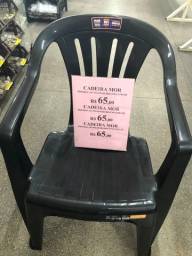 Título do anúncio: Cadeira com braço cor preta aguenta 182kg por 65 R$