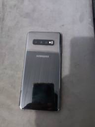 Título do anúncio: Samsung S10 plus