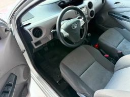 https://img.olx.com.br/thumbs256x256/35/356674314026602.jpg