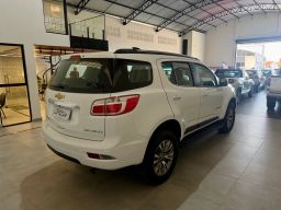 https://img.olx.com.br/thumbs256x256/35/356684542695049.jpg