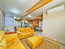 https://img.olx.com.br/thumbs256x256/35/357549510464081.jpg