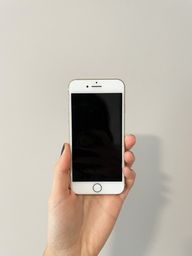 Título do anúncio: iPhone 7 branco 32g