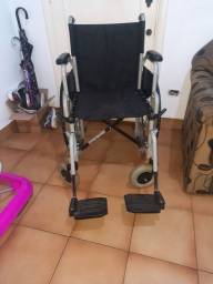Título do anúncio: Cadeira de rodas (Aluguel)