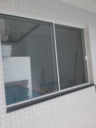 Título do anúncio: Vendo porta de alumínio e janela blindex