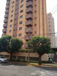 Título do anúncio: Apartamento à venda no Ed. Barra do Una no Centro de Araraquara