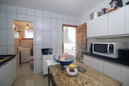 https://img.olx.com.br/thumbs256x256/36/361544761253005.jpg