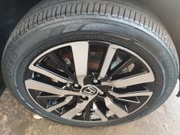 https://img.olx.com.br/thumbs256x256/36/361663207467275.jpg