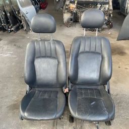 https://img.olx.com.br/thumbs256x256/36/361692310955096.jpg