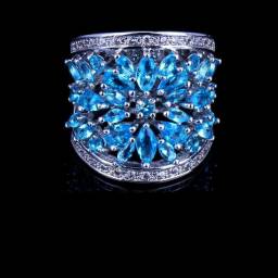 Título do anúncio: Jóia anel com topázio azul e cristais