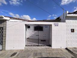 Título do anúncio: Vendo uma casa no bairro de José Pinheiro 