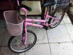 Título do anúncio: Uma bicicleta prinçesa barbie aro  20