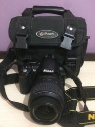 Título do anúncio: Câmera semi profissional Nikon D3100 