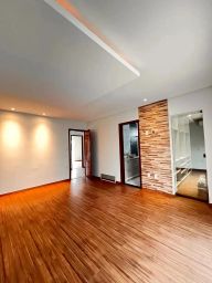 https://img.olx.com.br/thumbs256x256/36/367586889878993.jpg