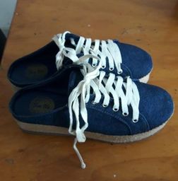 tenis moleca aberto atras