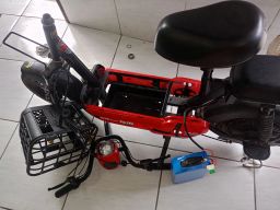 https://img.olx.com.br/thumbs256x256/36/368552737124760.jpg