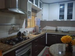 https://img.olx.com.br/thumbs256x256/36/368626011771080.jpg