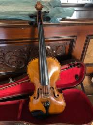 Título do anúncio: Vendo lindo Violino antigo 