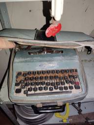 Título do anúncio: Máquinas de escrever antigas + máquina de soma + retroprojetor