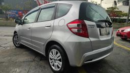 https://img.olx.com.br/thumbs256x256/36/369672450439829.jpg