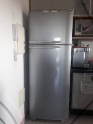 Título do anúncio: Refrigerador Eletrolux Frost Free Elux DF45 - 325L