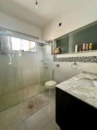 https://img.olx.com.br/thumbs256x256/37/370500644657202.jpg