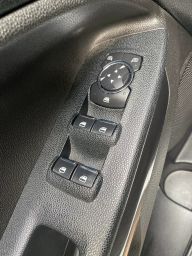 https://img.olx.com.br/thumbs256x256/37/371641188200203.jpg