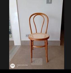 Título do anúncio: Cadeira thonart usada.