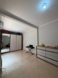 https://img.olx.com.br/thumbs256x256/37/374572409933198.jpg