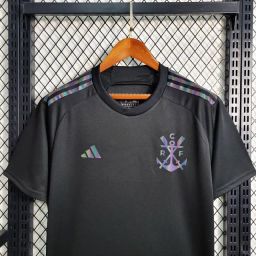 https://img.olx.com.br/thumbs256x256/37/375335693553404.jpg