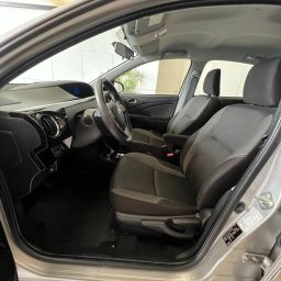 https://img.olx.com.br/thumbs256x256/37/376684311562675.jpg