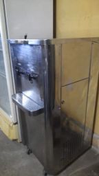https://img.olx.com.br/thumbs256x256/37/377575399471285.jpg
