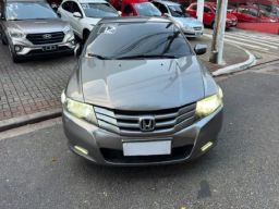 https://img.olx.com.br/thumbs256x256/37/377663791965340.jpg