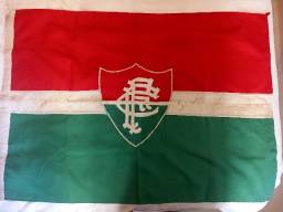 Título do anúncio: Bandeira do Fluminense autografada pela time campeão de 1995